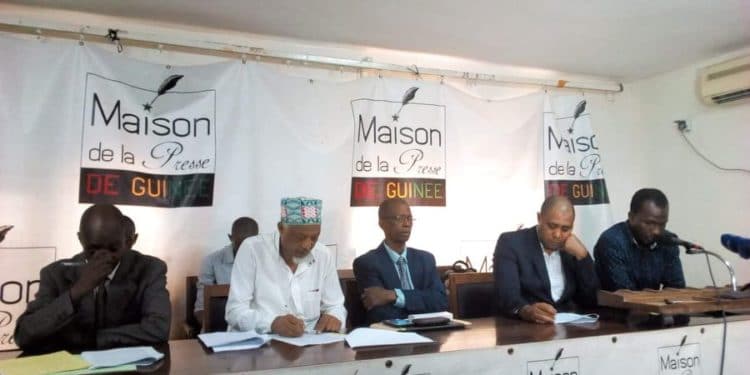 Crise politique en Guinée : la coalition guinéenne de la CPI appelle le gouvernement à « surseoir les élections… »