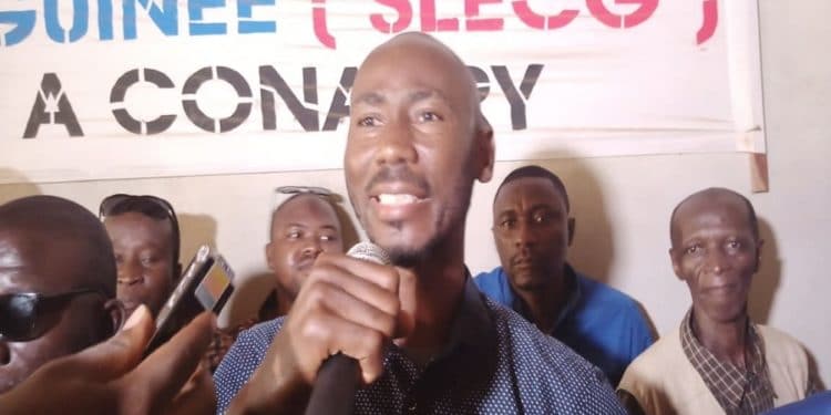 Éducation : les enseignants contractuels apportent leur soutien à Aboubacar Soumah…