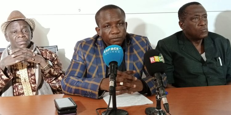 Face à la menace de grève d’Abdoulaye Sow : USTG branche Abdoulaye Camara invite les travailleurs à rejoindre leurs postes de travail…