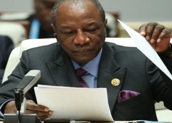 Pression ou tactique ? Alpha Condé reporte le double scrutin du 1er mars…