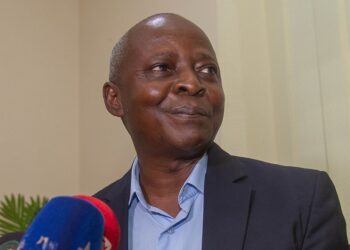 « Engagements massifs illégaux à la Fonction Publique entre 2017 et 2021 » (Julien Yombouno)   