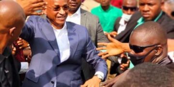 Accueil triomphal de Cellou Dalein Diallo au Liberia