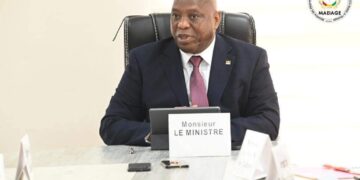 La Guinée et le Sénégal résolvent pacifiquement une situation à l’aéroport de Dakar grâce au dialogue