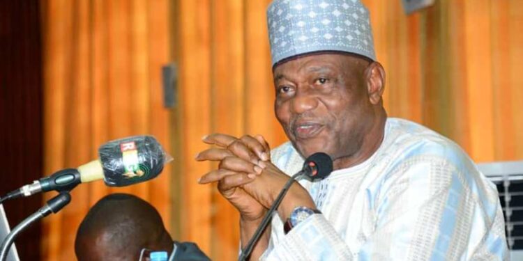 Libération de Damaro confirmée par le CRIEF, caution de plus de 3 milliards de francs guinéens annulée selon l’avocat »