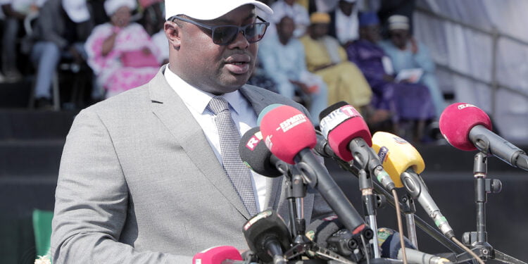 Le Gouvernement guinéen pose la première pierre d’un pont unique à Tanènè