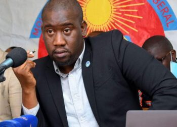 La Guinée sous sanctions de la CEDEAO  : Aliou Bah appelle à une approche adéquate de la transition 