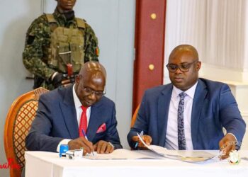 Guinée : Bernard Goumou consolide sa position grâce à la signature de contrats de performance