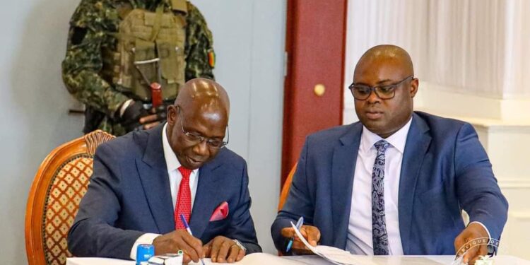 Guinée : Bernard Goumou consolide sa position grâce à la signature de contrats de performance