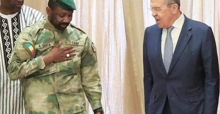 Diplomatie : Président de la Transition du Mali rencontre le Ministre des Affaires étrangères de la Russie