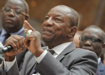 Le président déchu Alpha Condé s’emploie obstinément à renouer le contact avec sa base