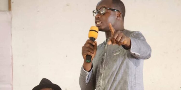 Le secrétaire exécutif du CNOSCG encourage les jeunes à promouvoir la paix et le dialogue 