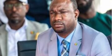 Des proches du CNRD construisent des maisons et des mosquées en Guinée