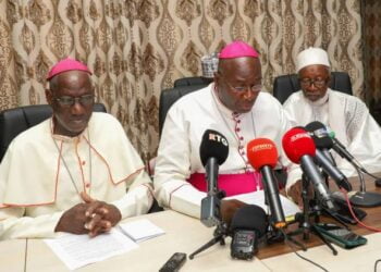Appel des chefs religieux guinéens à la suspension des manifestations futures 