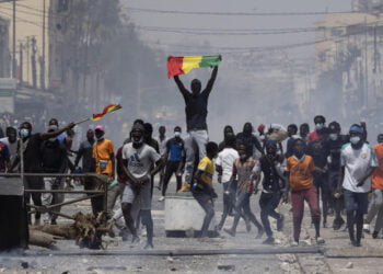 Controverse suite à la manifestation au Sénégal : La police accuse, France 24 remet en question 