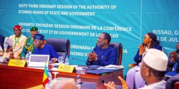 La CEDEAO condamne la tentative de traduire en justice le président nigérien Mohamed Bazoum