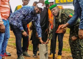 Pose de la première pierre de l’École Prytanée militaire à Coyah
