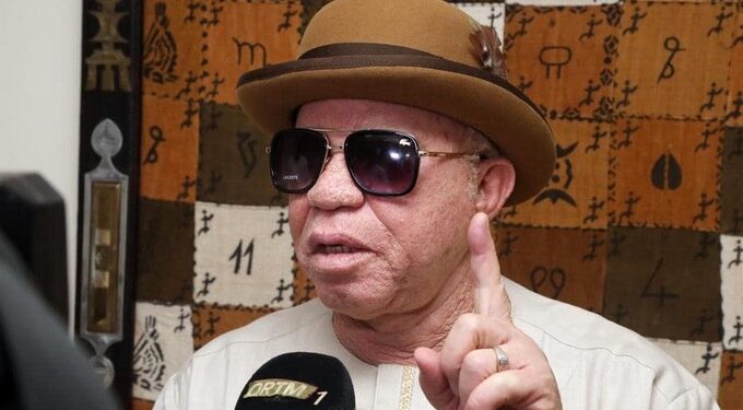 Mali : démission surprise du chanteur Salif Keita du Conseil national de transition