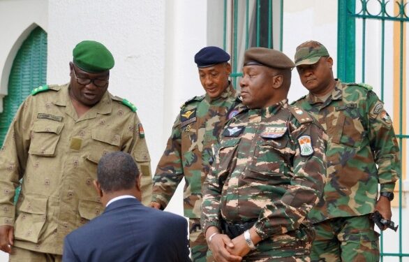 Renversement de Bazoum : comment la junte nigérienne tisse sa toile dans la région
