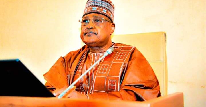 Niger : l’ancien PM Seyni Oumarou dénonce les sanctions de la CEDEAO
