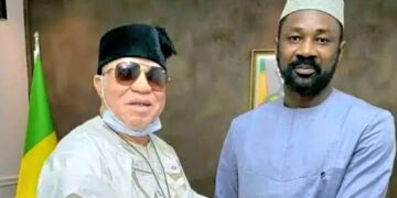 Le va-et-vient politique de Salif Keïta, griot autoproclamé de la junte malienne