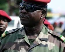 GUINÉE: 500 millions offerts pour la capture de Jean-Claude Pivi, évadé de prison