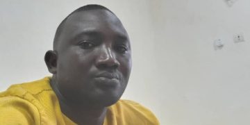 Moustapha Traoré, juriste spécialisé en droit public, appelle à bannir le favoritisme dans le recrutement à la fonction publique Guinéenne : “Le mérite avant les relations”