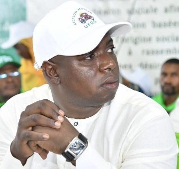 Guinée : l’UFDG dénonce une surveillance policière ciblée contre l’un de ses cadres