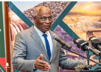 Le président Doumbouya défie les faux pronostics et reconduit Bah Oury à la Primature